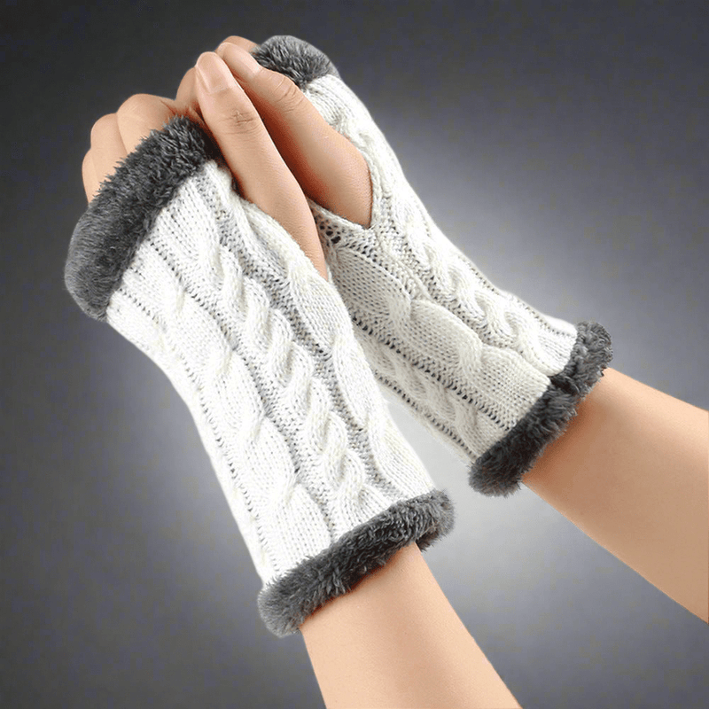 Twist - Knit Fingerless Gloves - Vital